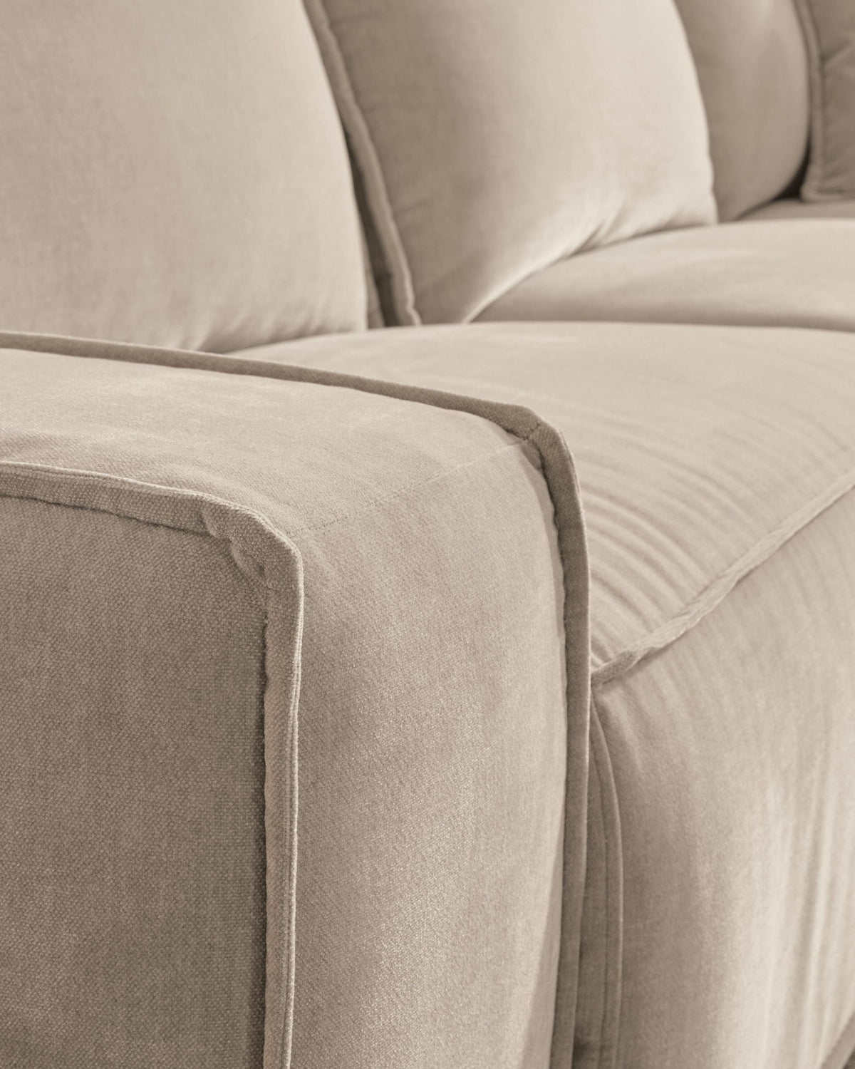 Carceri - 2-Piece Power Reclining Sectional Loveseat - Cashmere
