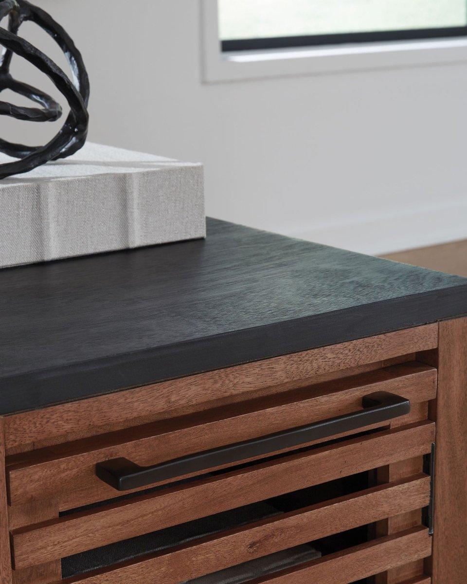 Kallari - Chair Side End – Warm Brown / — product view 2