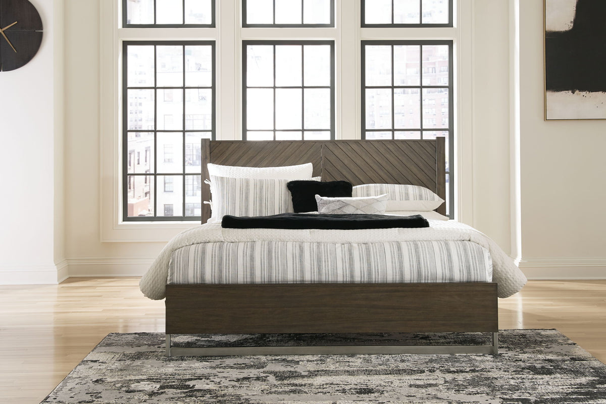 Arkenton - 3 Pc. - Dresser, Mirror, King Panel Bed - Grayish Brown